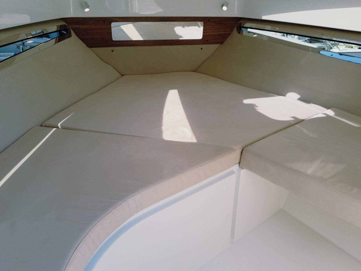 PARKER 750 DC Day Cruiser