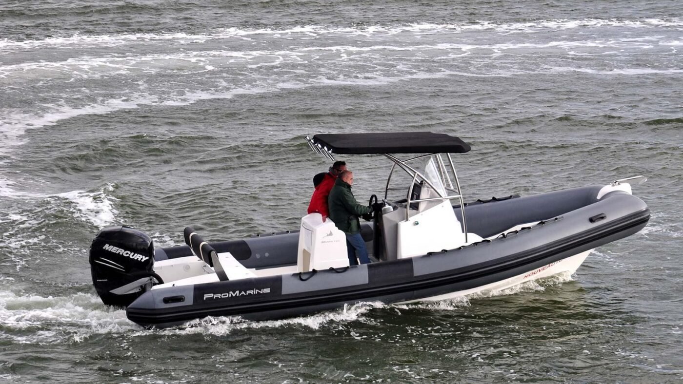 PROMARINE Manta 795 - bateau à moteur