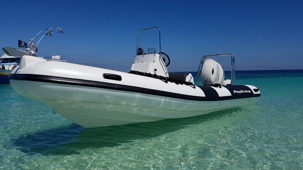 PROMARINE Manta 610 - bateau à moteur