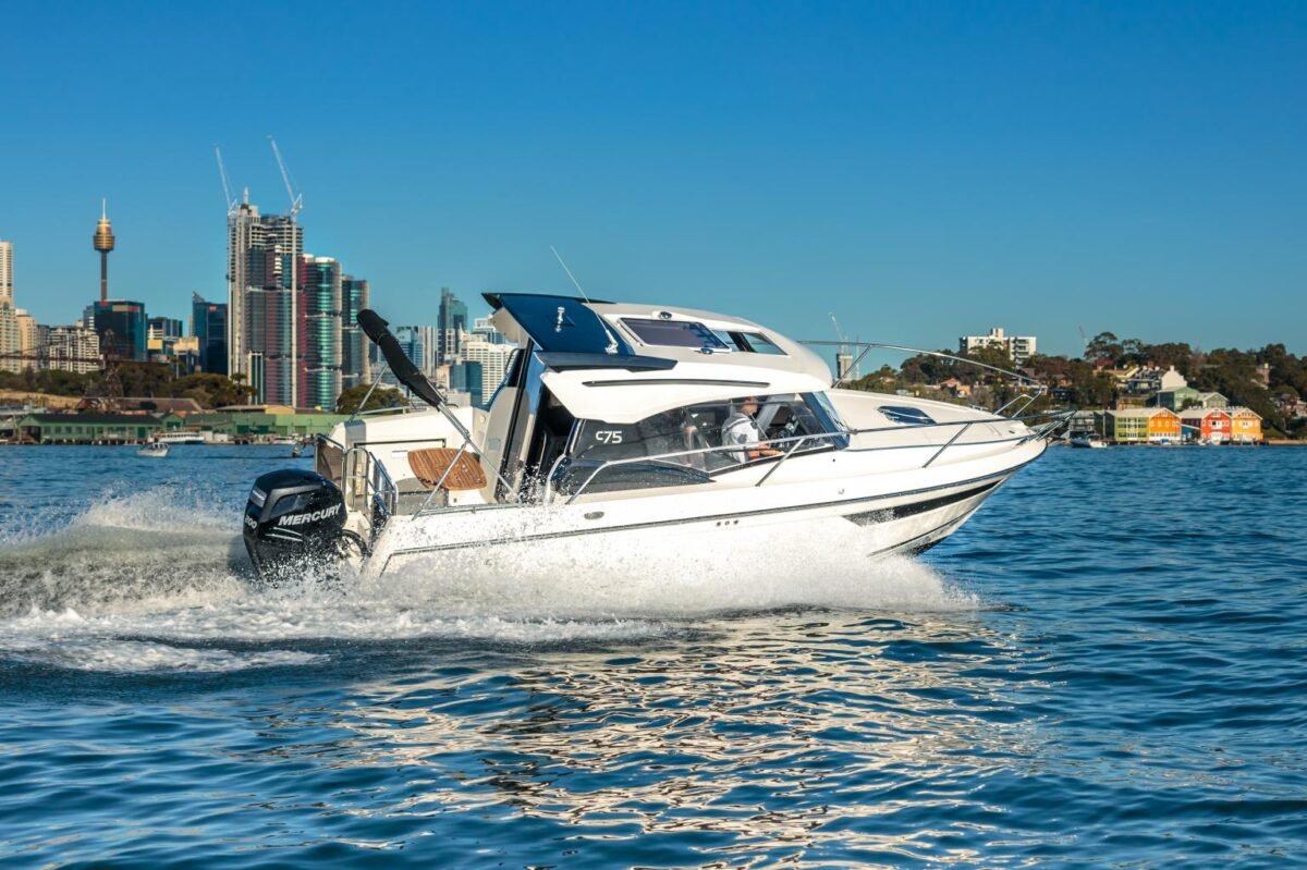 Vente privées PARKER 750 CC Cabin Cruiser 043