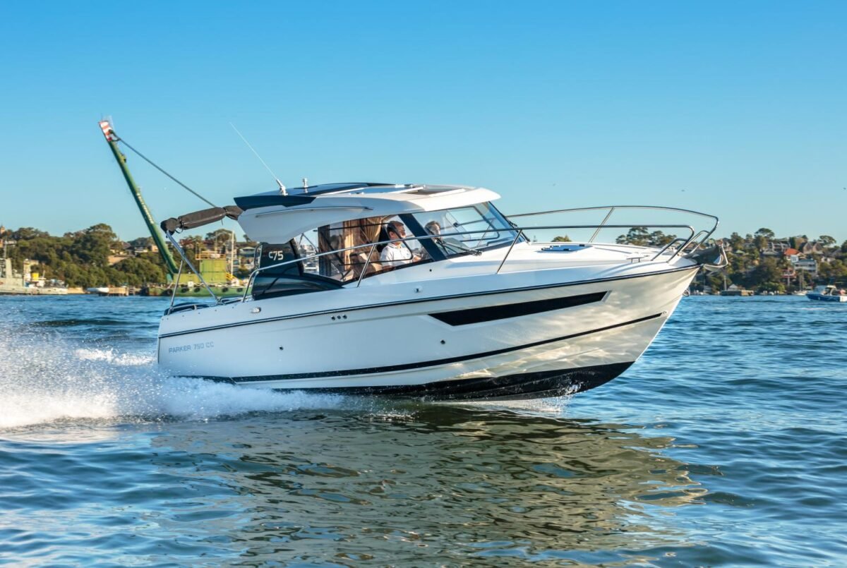 Vente privées PARKER 750 CC Cabin Cruiser 043