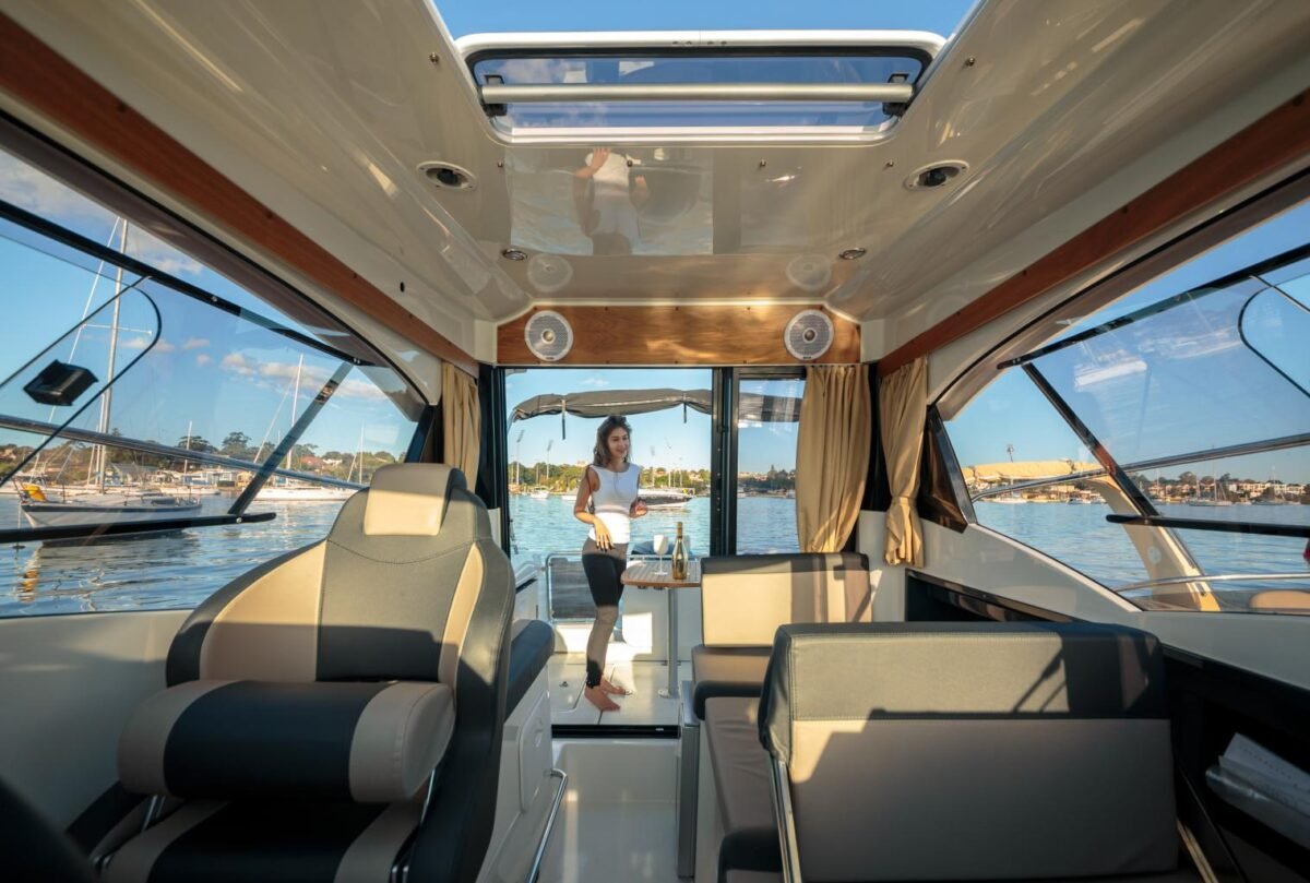Vente privées PARKER 750 CC Cabin Cruiser 043