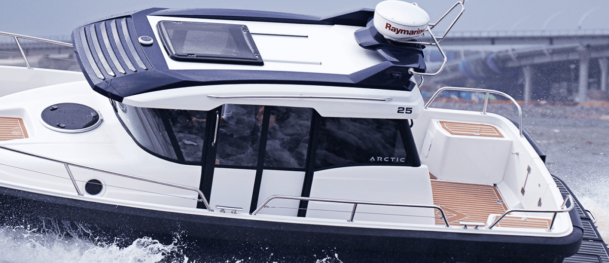 ARCTIC Commuter 25 inbord