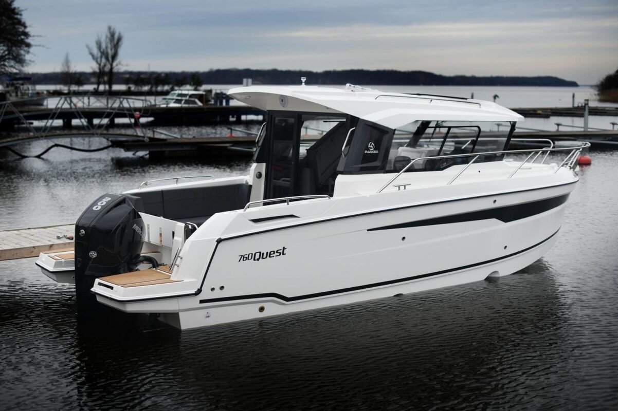 Parker 760 Quest - bateau à moteur
