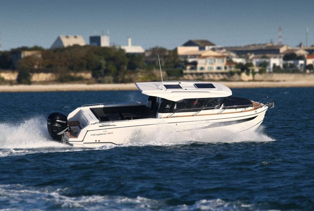 Parker 920 MAX - bateau à moteur