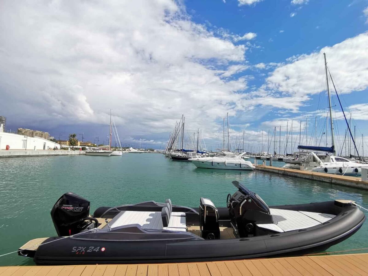 SPX 24 RIB semi-rigide