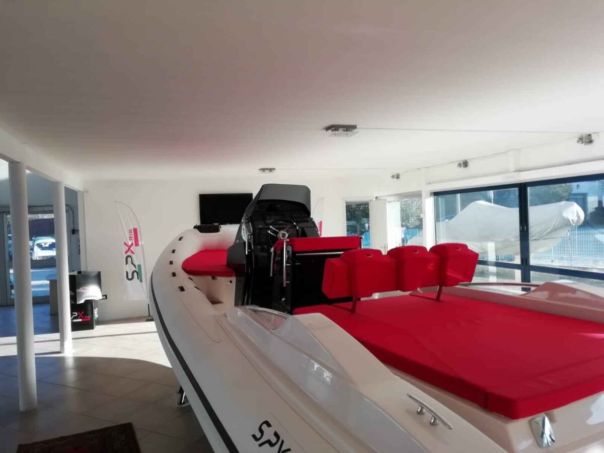 SPX 24 RIB semi-rigide