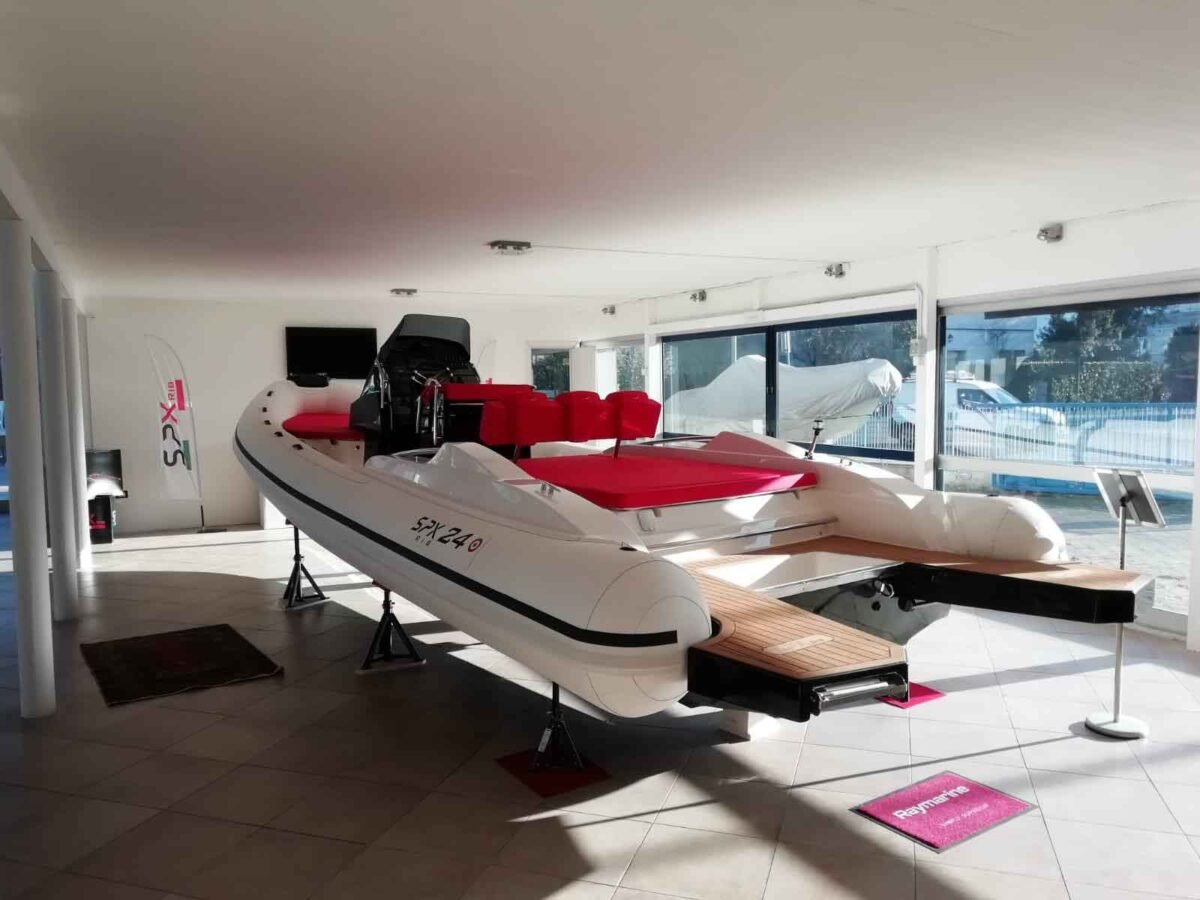 SPX 24 RIB semi-rigide