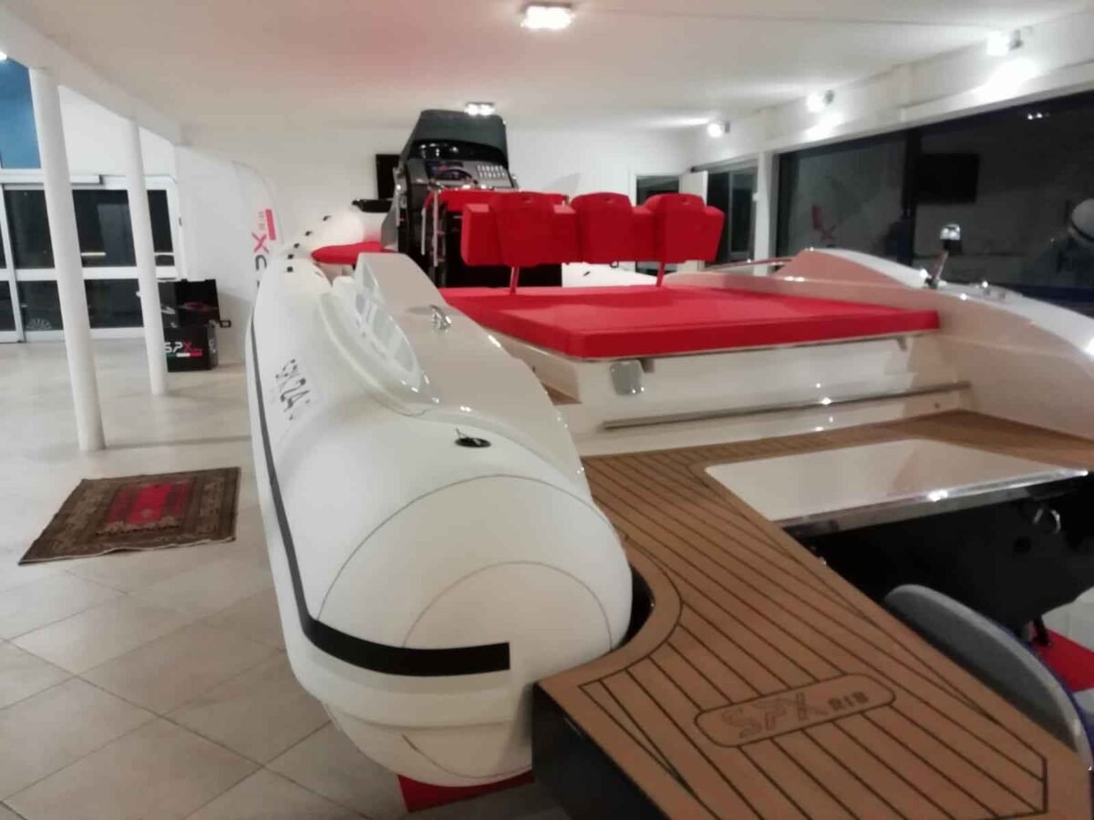 SPX 24 RIB semi-rigide