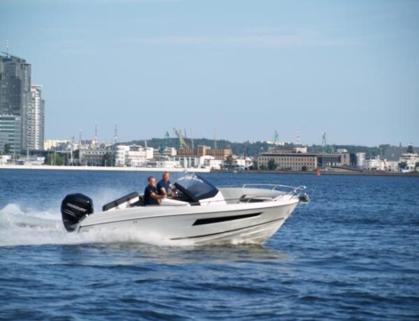 PARKER 660 Pilot House – Image 3