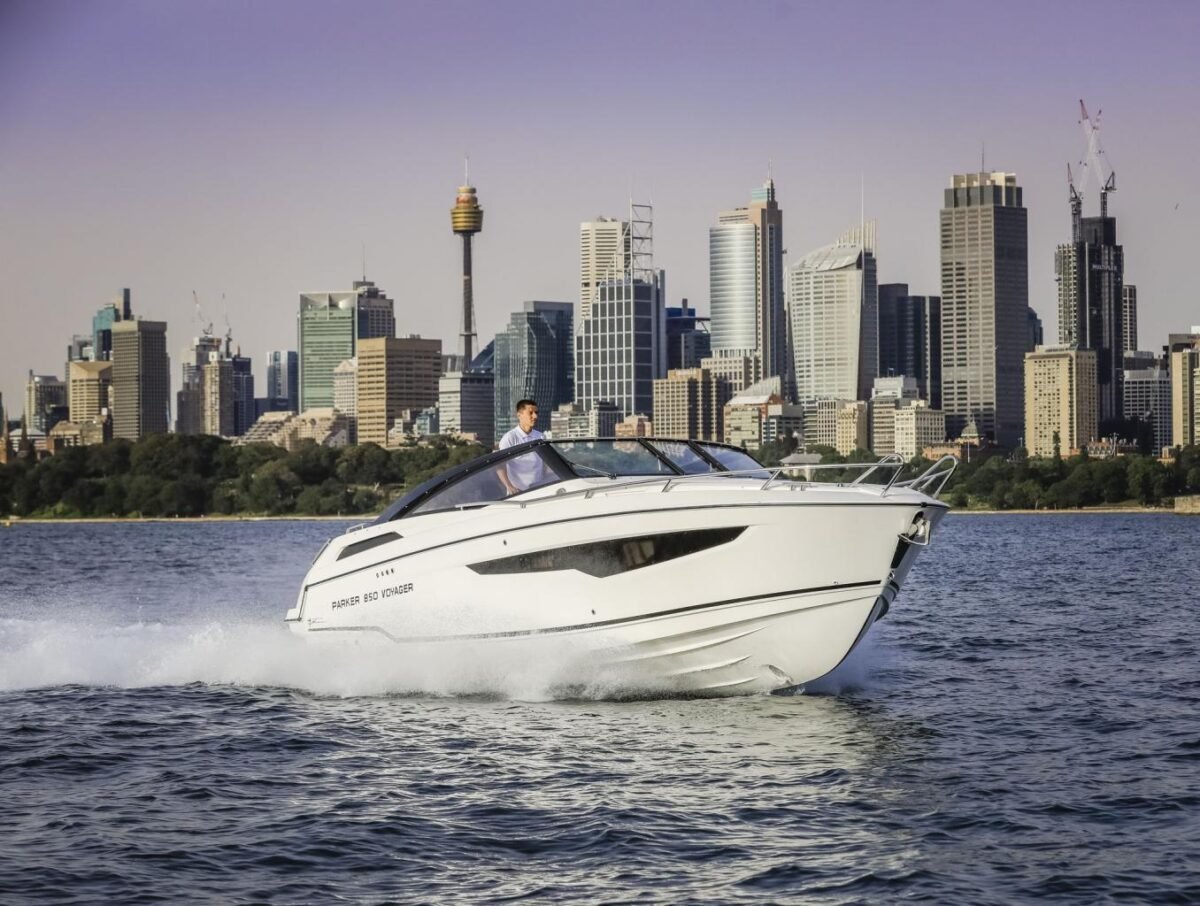 parker850explorer_3_2020013130957 PARKER 850 VOYAGEUR