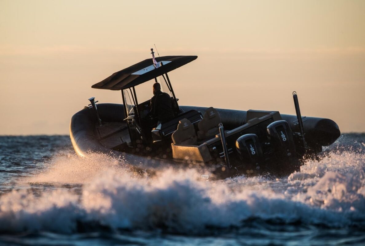 Parker 1000 GT - bateau à moteur