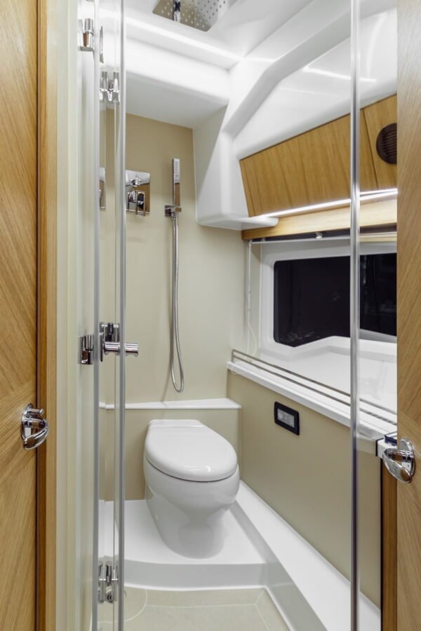 Galeon 400 FLY – Image 16