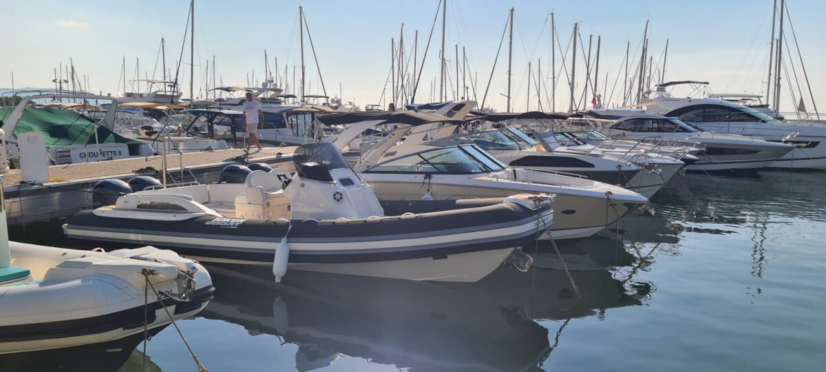 joker clubman 28