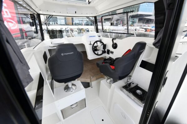 PARKER 700 Pilot House – Image 16