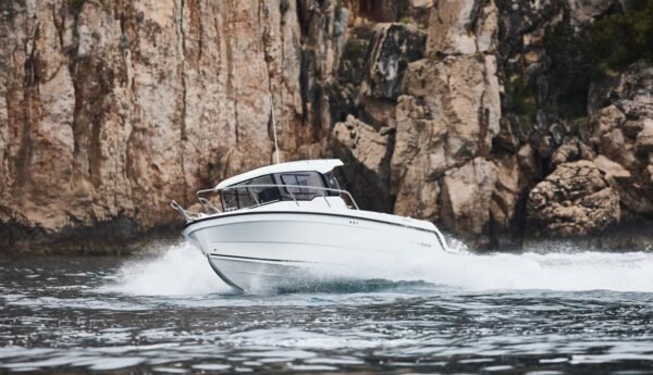 PARKER 700 Pilot House – Image 24