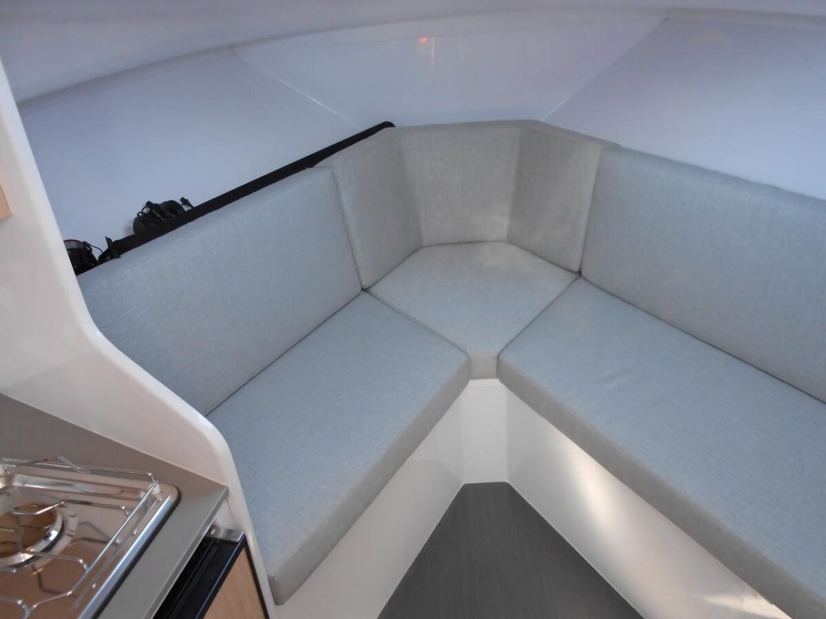 077_40_158 3B CRAFT 270 LX