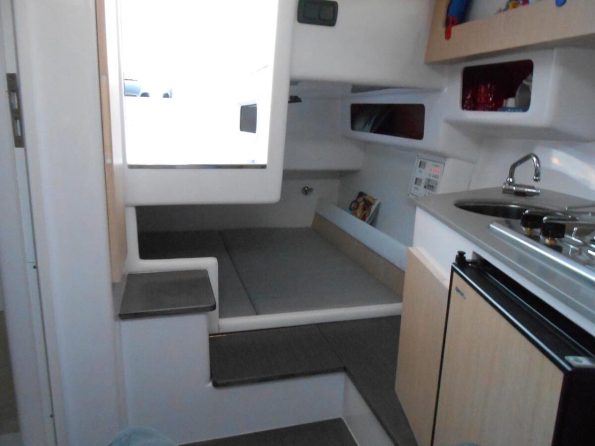 079_37_028 3B CRAFT 270 LX