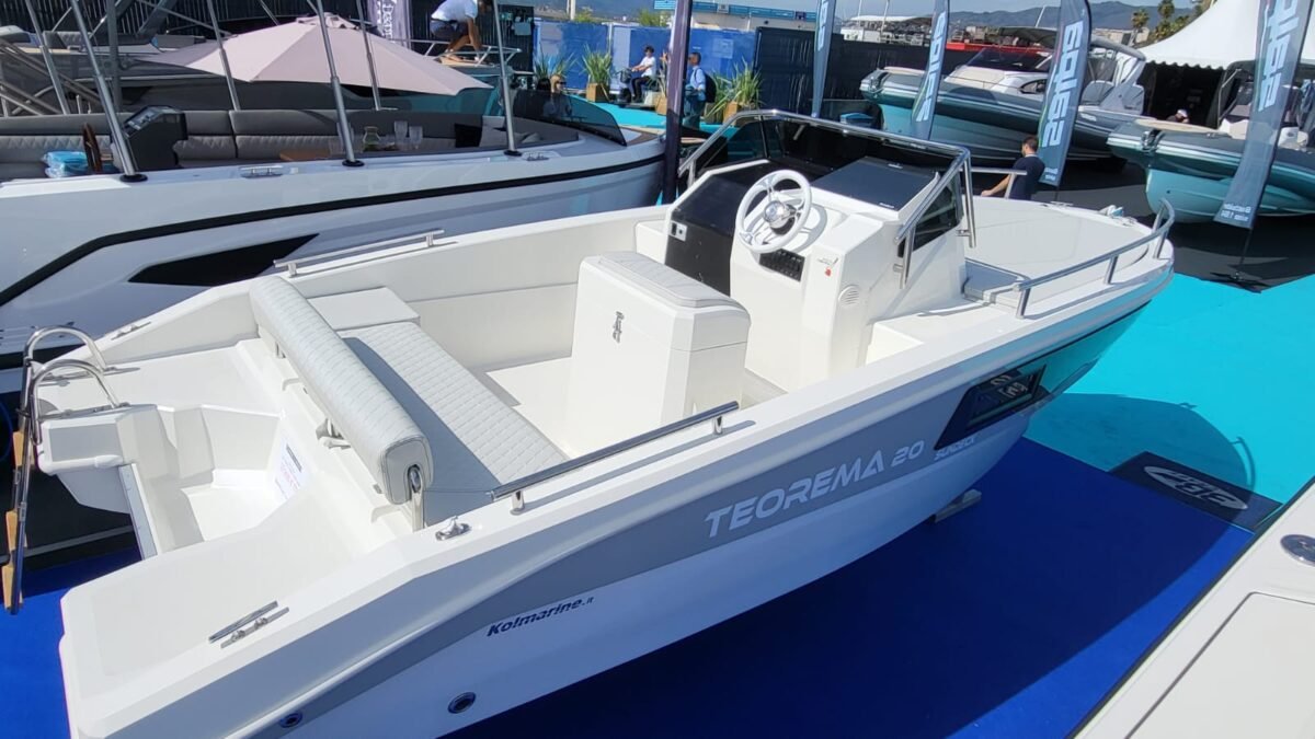 WhatsApp Image 2022-09-07 at 08.03.11 (1) KOLMARINE 20 SUNDECK