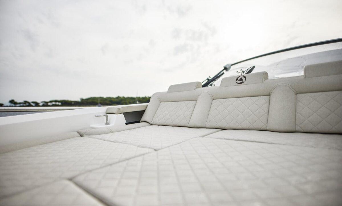 internet_parker_sorento_cannes_101_rh_2023091835158 Parker 100 Sorrento