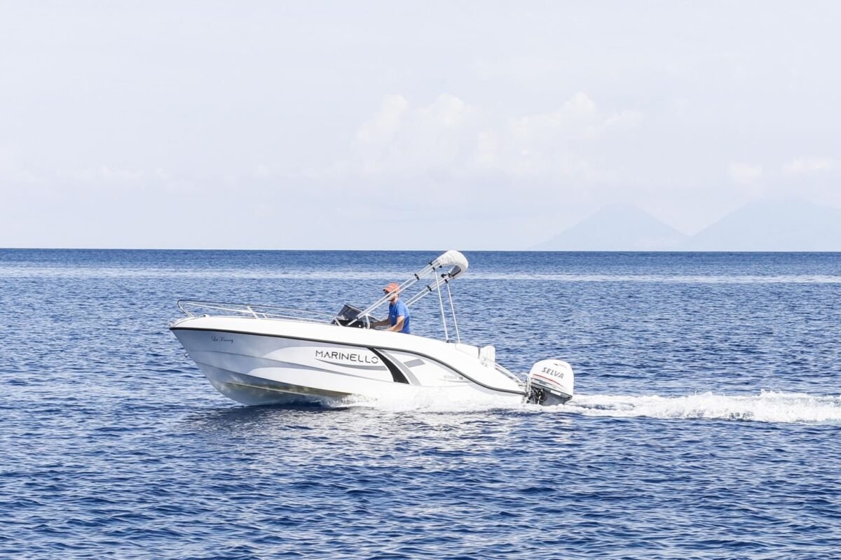 Marinello Eden 18 - bateau à moteur