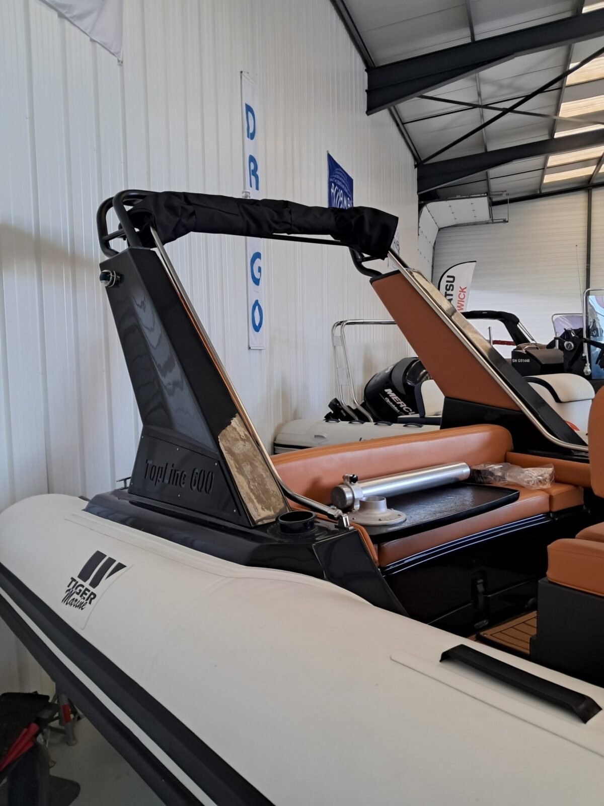 TIGER 600 TOP LINE 2024  HONDA BF 100 + remorque