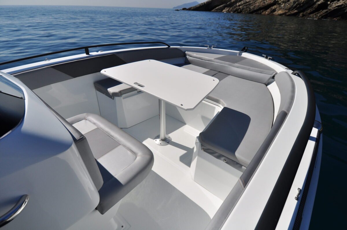 BMA X199 150 CV HONDA neuf jamais mis a l'eau ! avec remorque