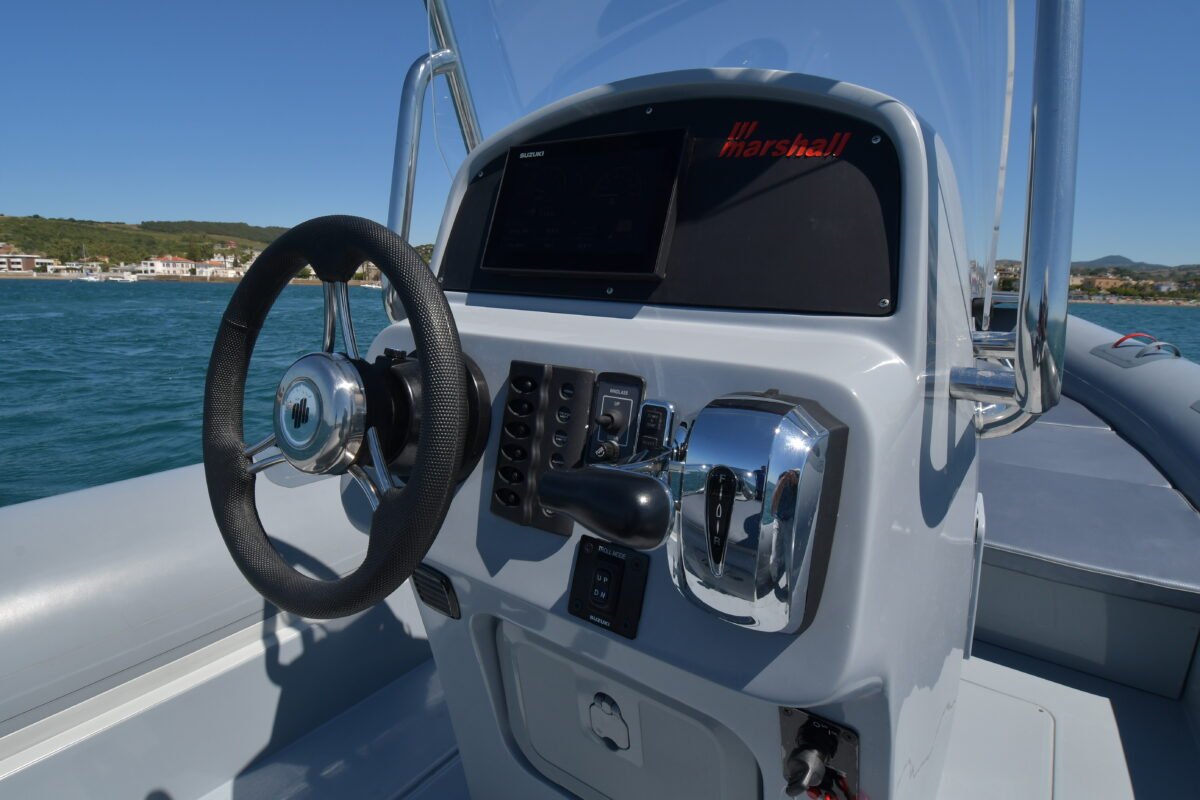 M6 Coperta (54) Marshall M 260 - 300 AP SUZUKI bateau DEMO
