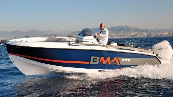 BMA X222 en navigation, profil