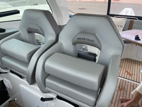 BENETEAU GT 32 - Gran Turismo 32 – Image 10