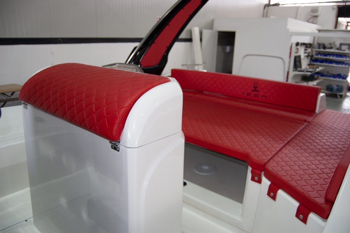 ICON 24 S Superbe semi-rigide