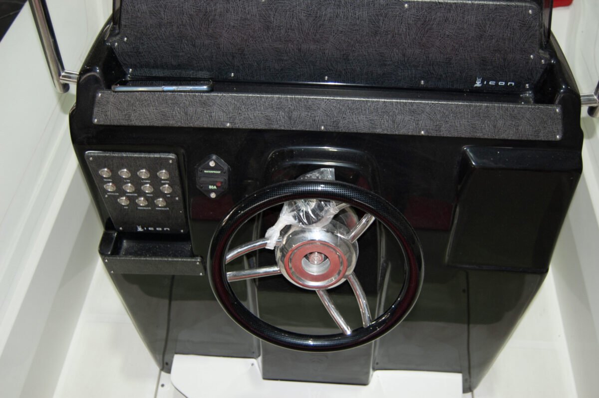 ICON 24 S Superbe semi-rigide