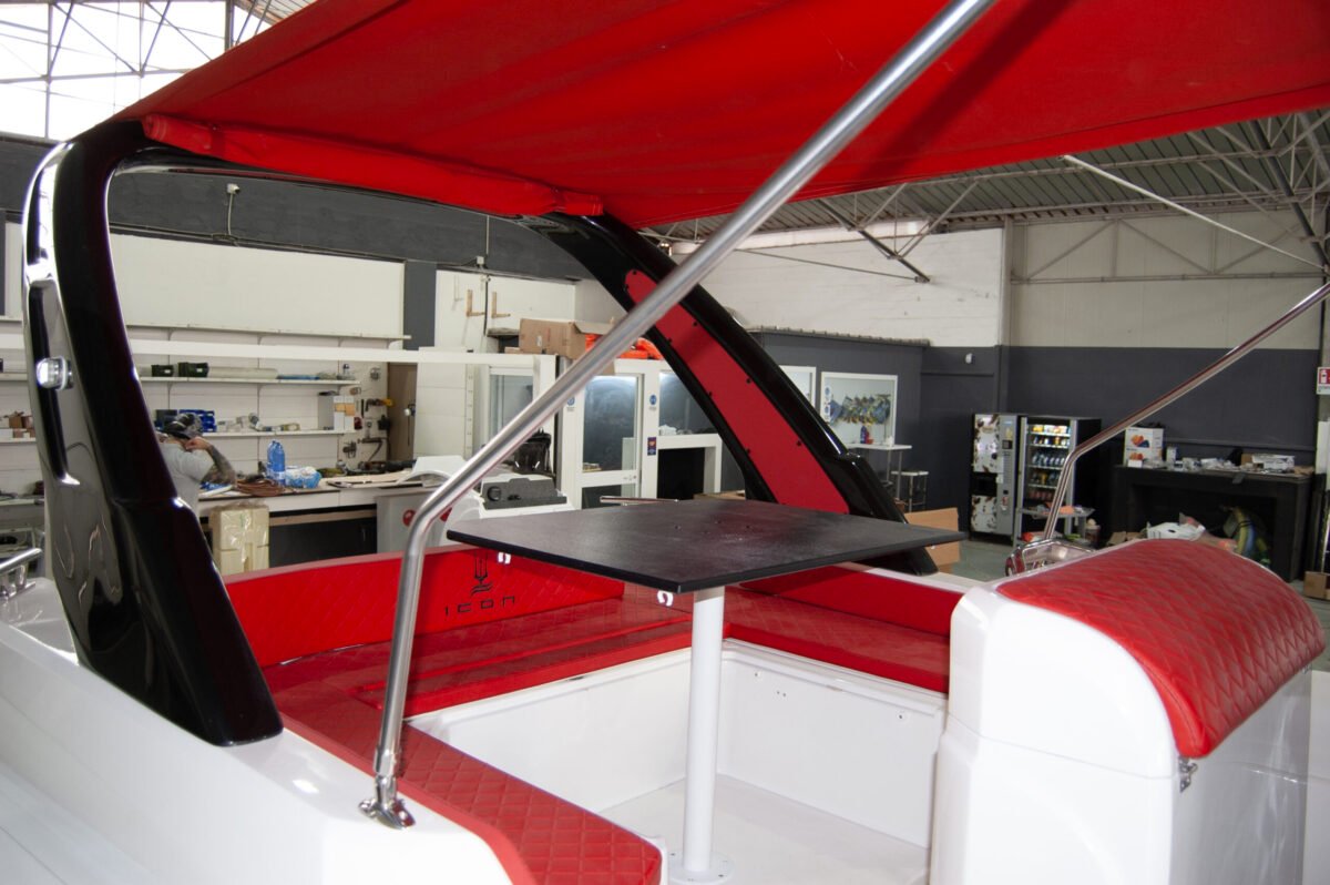 ICON 24 S Superbe semi-rigide