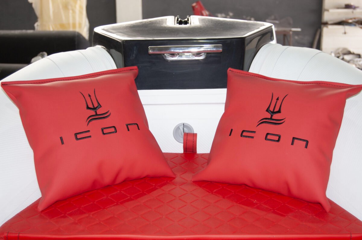 ICON 24 S Superbe semi-rigide