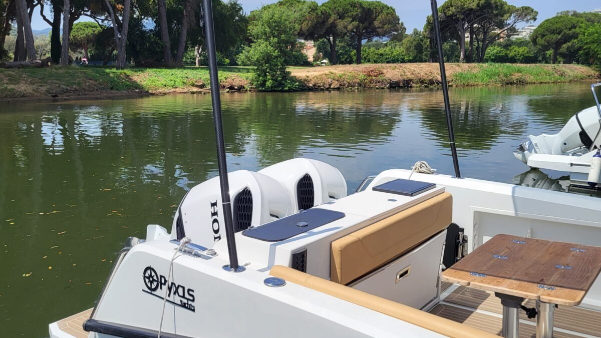 PYXIS P 30-wa FISHING DEMO 40 heures 2025