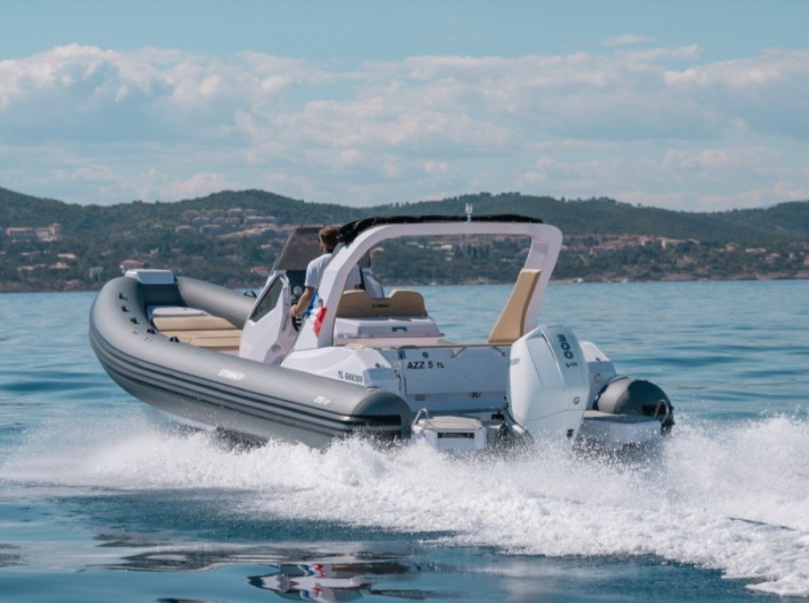 Italboats Stingher 28 GT - bateau à moteur