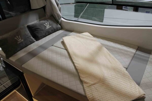 NAUTIC YACHT 880 OPEN – Image 17