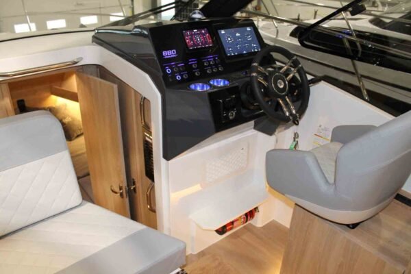 NAUTIC YACHT 880 OPEN – Image 10