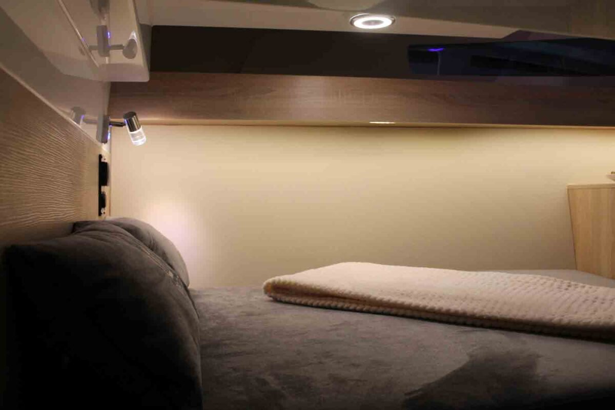 WhatsApp Image 2025-07-23 à 14.50.09_7e06d309 NAUTIC YACHT 880 OPEN