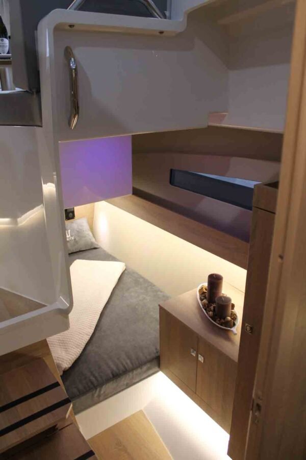 NAUTIC YACHT 880 OPEN – Image 31