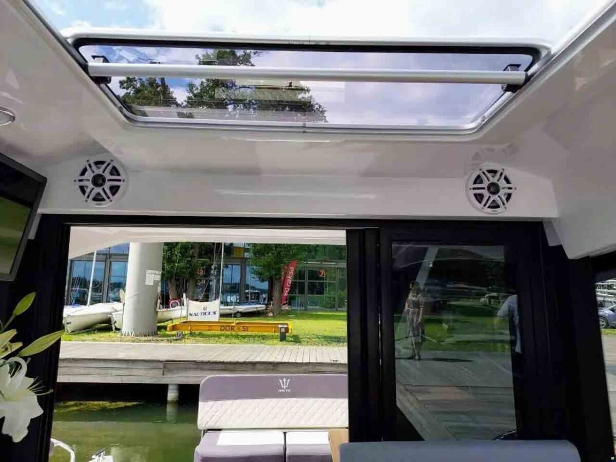 WhatsApp Image 2025-07-23 à 14.50.24_e19d7818 NAUTIC YACHT 880 OPEN