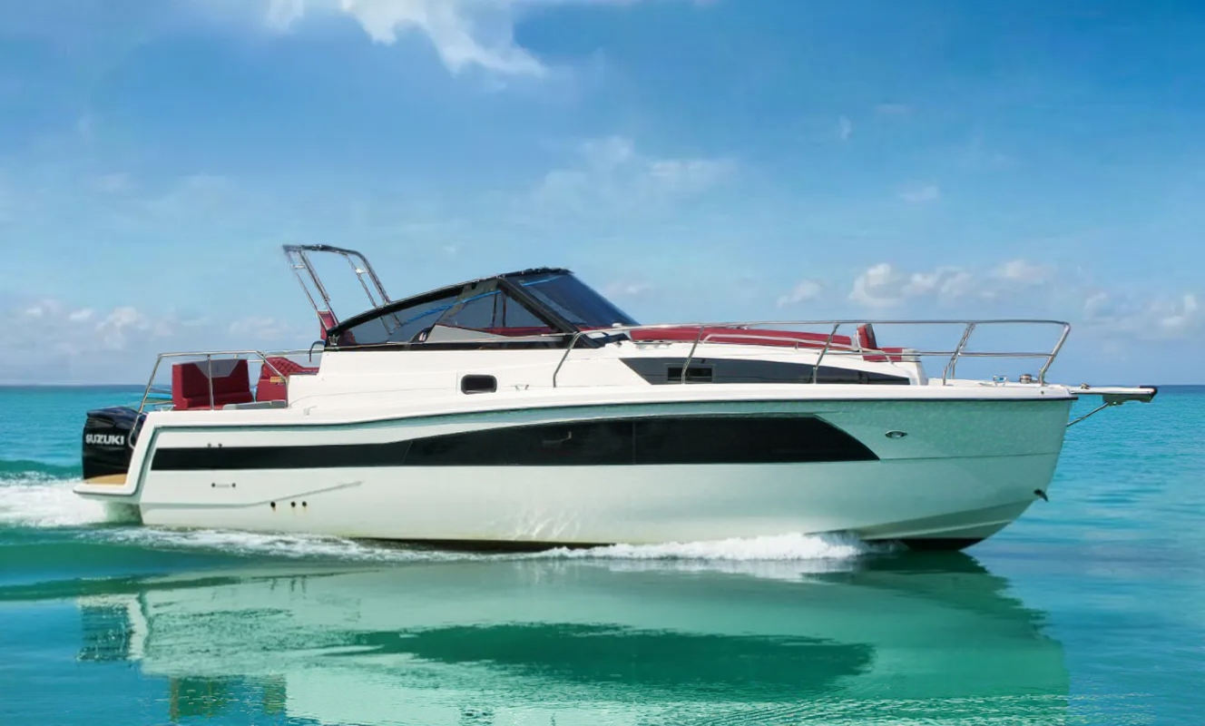 Nautic Yacht 990 Open au mouillage, eaux turquoise