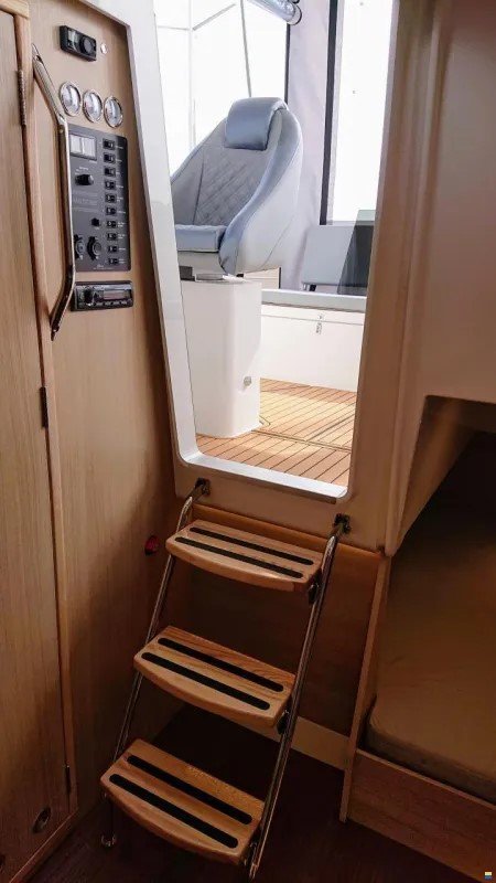 Nautic Yacht 990 Open, echelle de bain