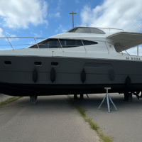 Azimut 43 Fly