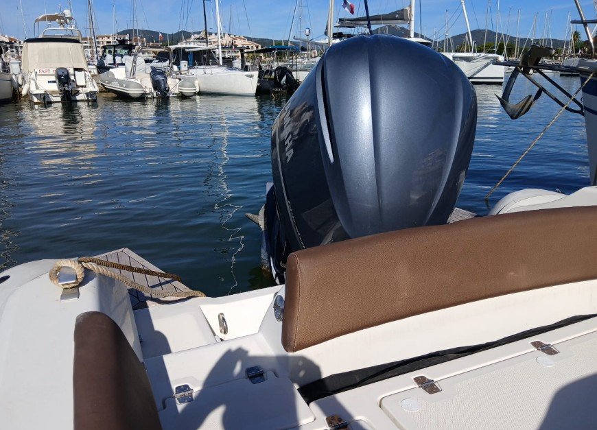 Lomac adrenalina 8m50 Yamaha 300 cv – Image 4