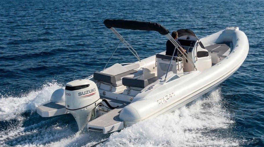 SPX 24 Sport - bateau à moteur