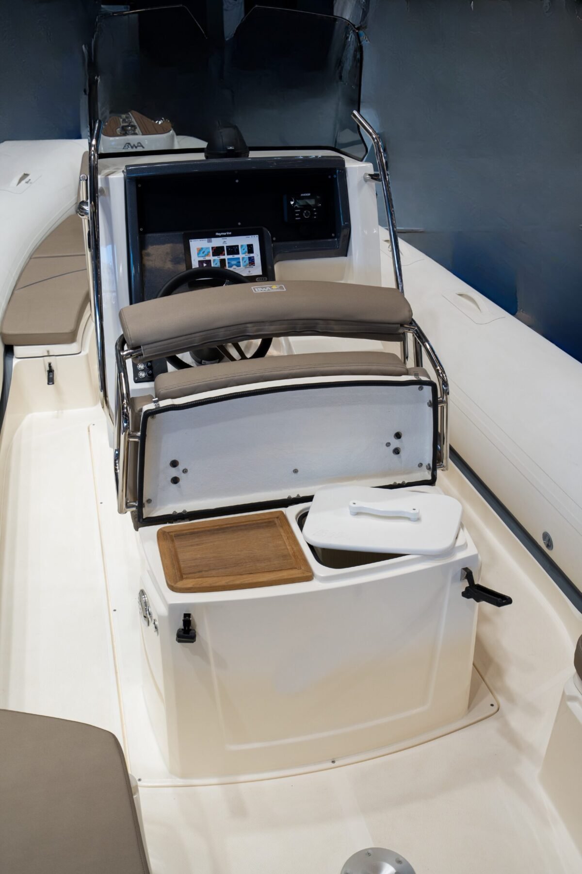 GTO 278_DSC04756_Mod BWA GTO 278 – 8,50 m – 300 CV Honda V8