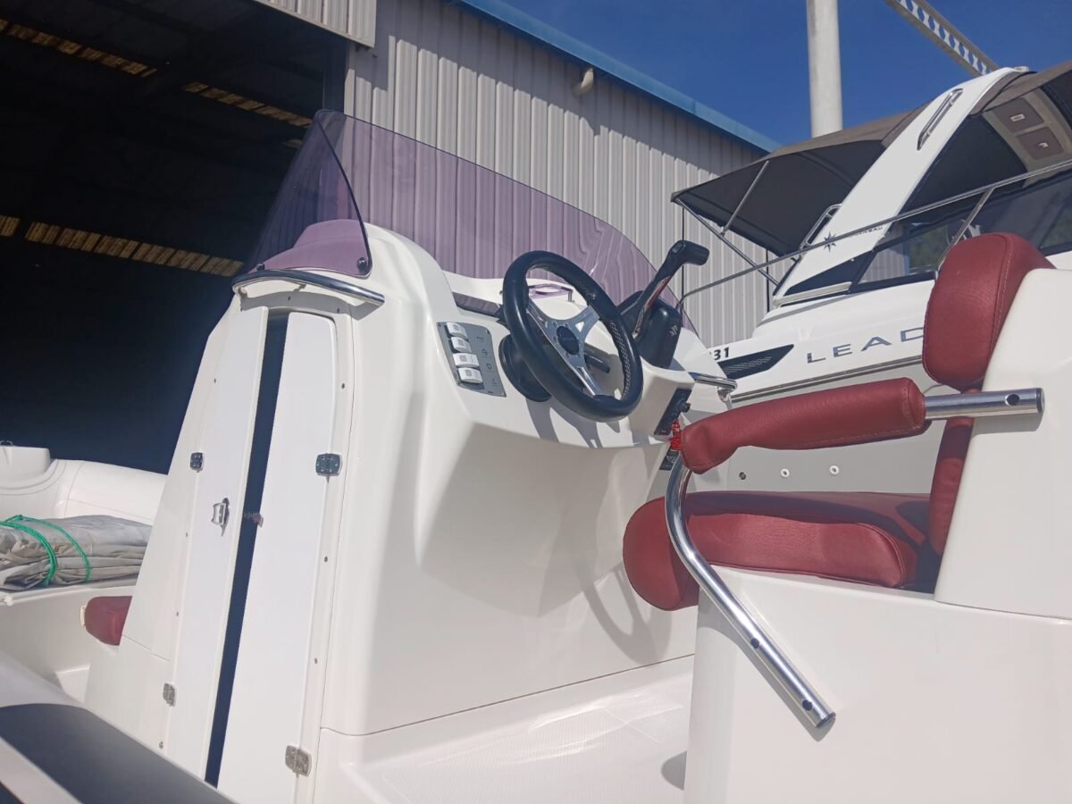 WhatsApp Image 2025-10-28 at 10.28.49 (2) BRIG EAGLE 780 – 2020 – SUZUKI 250 CV – ÉTAT IRRÉPROCHABLE