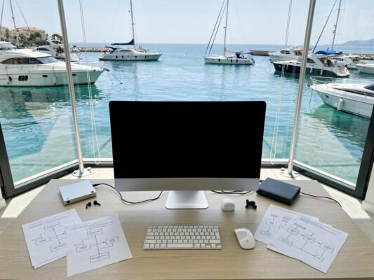 le seo nautisme passe par lautomatisation des contenus et le referencement dans les llm ia comment boatcible trace la voie