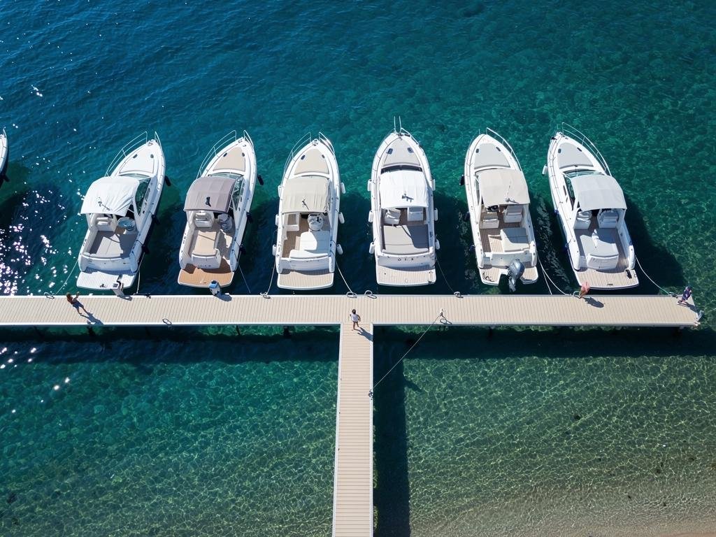 quel bateau a moteur 8 10 metres acheter en 2026 comparatif des modeles les plus decotes